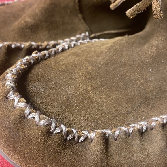 Minnetonka Fringed Suede Moccasin Boots - Picture 4 of 11
